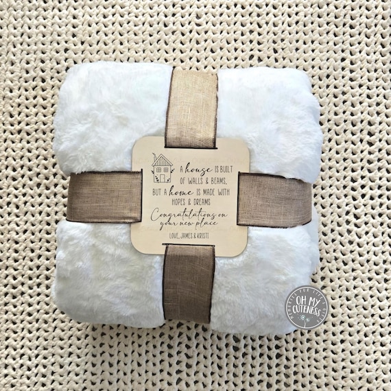 Housewarming Wood Blanket Tag for Tying with Ribbon & Gifting | New Homeowners Personalized Gift | Housewarming Gift | Realtor Closing Gift