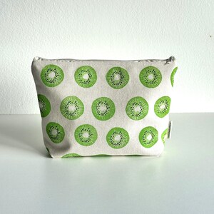 Pochette in tessuto stampato a mano