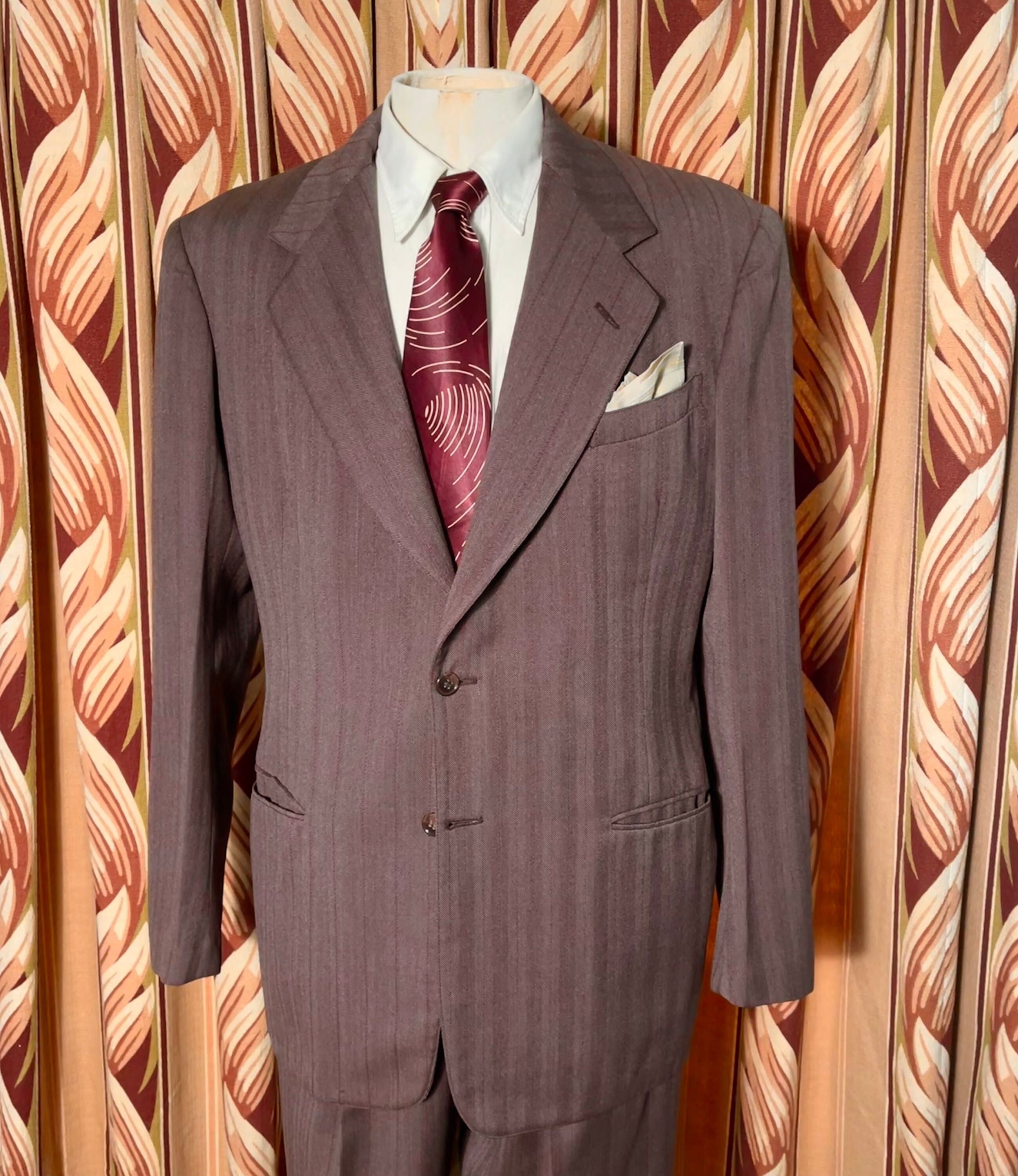 Real Vintage Search Engine 1940S 1950S Size 40 42 Brown Red Pinstripe Suit $352.75 AT vintagedancer.com