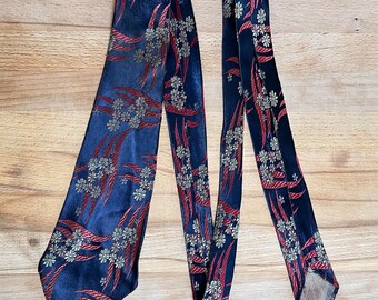 1930s Daisies and Slashes Brocade Tie