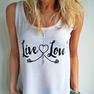 Live & Love high/low wit (incl. gratis top-story kaartje) - Yoga - Yoga Tank - Top Yoga - Yoga kleding - Eco Friendly - Shirt - Fair wear