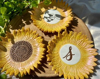 Sunflower Trinket Dish, Sunflower Ring Dish, Personalised Sunflower Gift, Handmade Trinket Dish, Personalised Sunflower Dish, Sunflower Gift