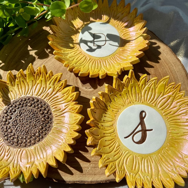 Sunflower Trinket Dish, Sunflower Ring Dish, Personalised Sunflower Gift, Handmade Trinket Dish, Personalised Sunflower Dish, Sunflower Gift