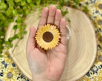 Mini Sunflower Ring Dish, Sunflower Trinket Dish, Engagement Sunflower Gift, Ring Dish, Sunflower Dish, Sunflower Gift, Mini Ring Dish