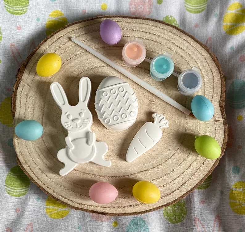 Paint your own Easter bunny kit