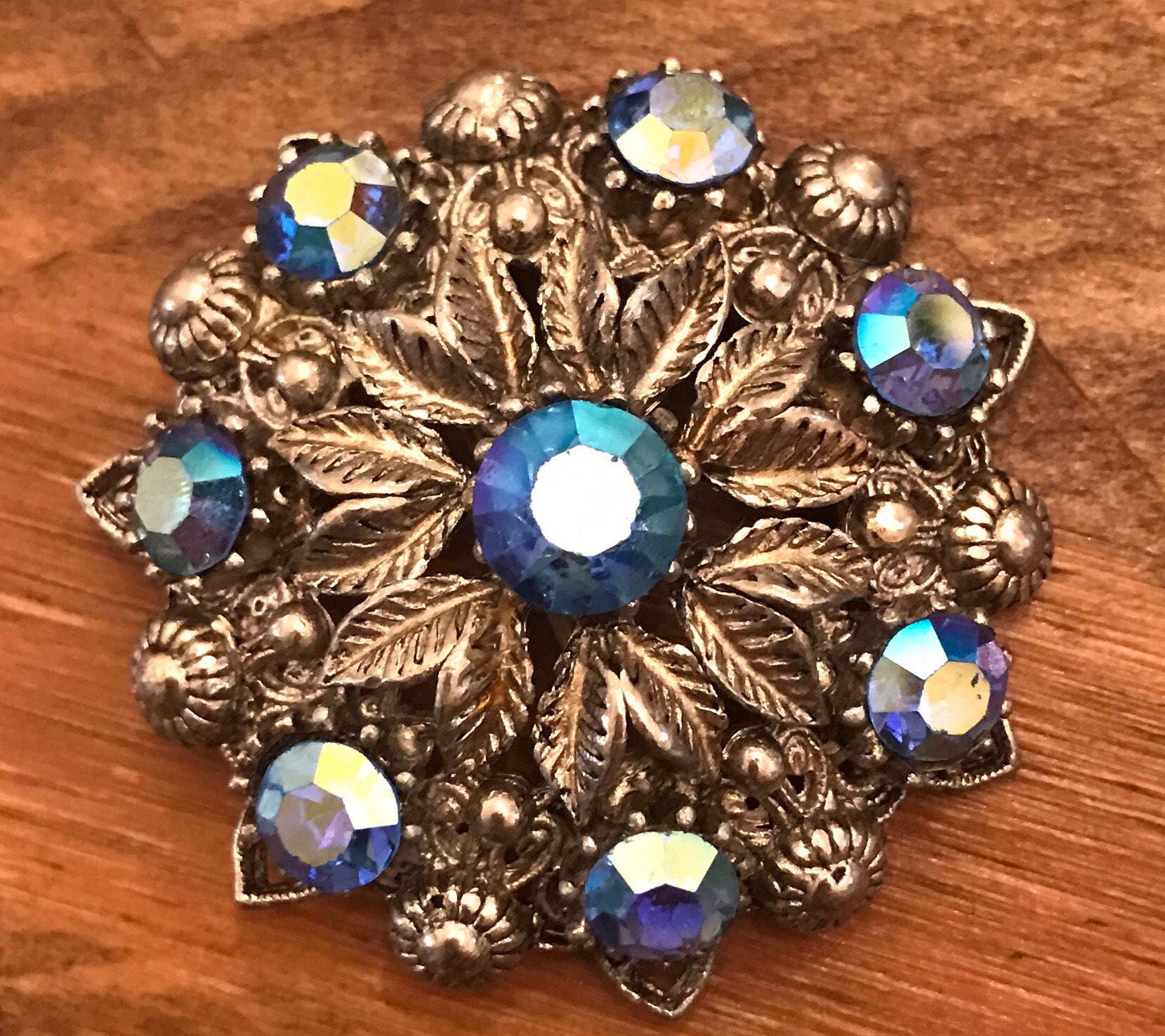 Vintage Brooch - Etsy
