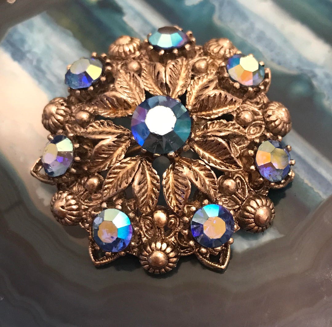 Vintage Brooch - Etsy