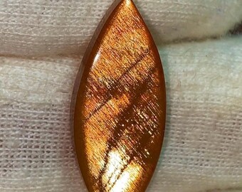 8.7 Cts Natural Rainbow Lattice Sunstone Gemstone for Jewelry making 25x10x4 MM