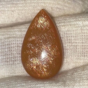 Pierre de soleil naturelle en treillis arc-en-ciel de 10,75 cts pour la fabrication de bijoux, 22 x 13 x 5 mm