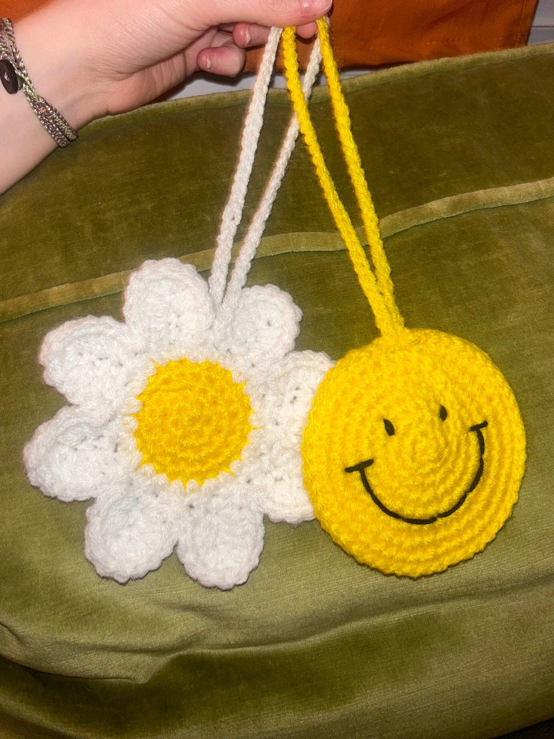 Daisy/smiley Face Rearview Mirror Crochet Car Charm