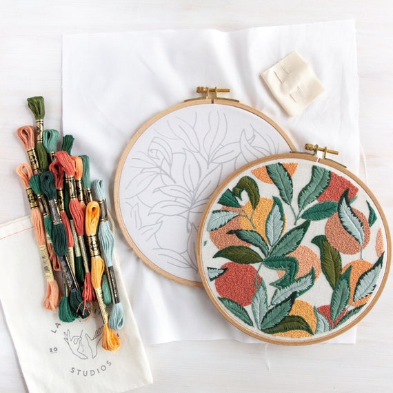 Freshly Stitched: Modern Embroidery for Absolute Beginners
