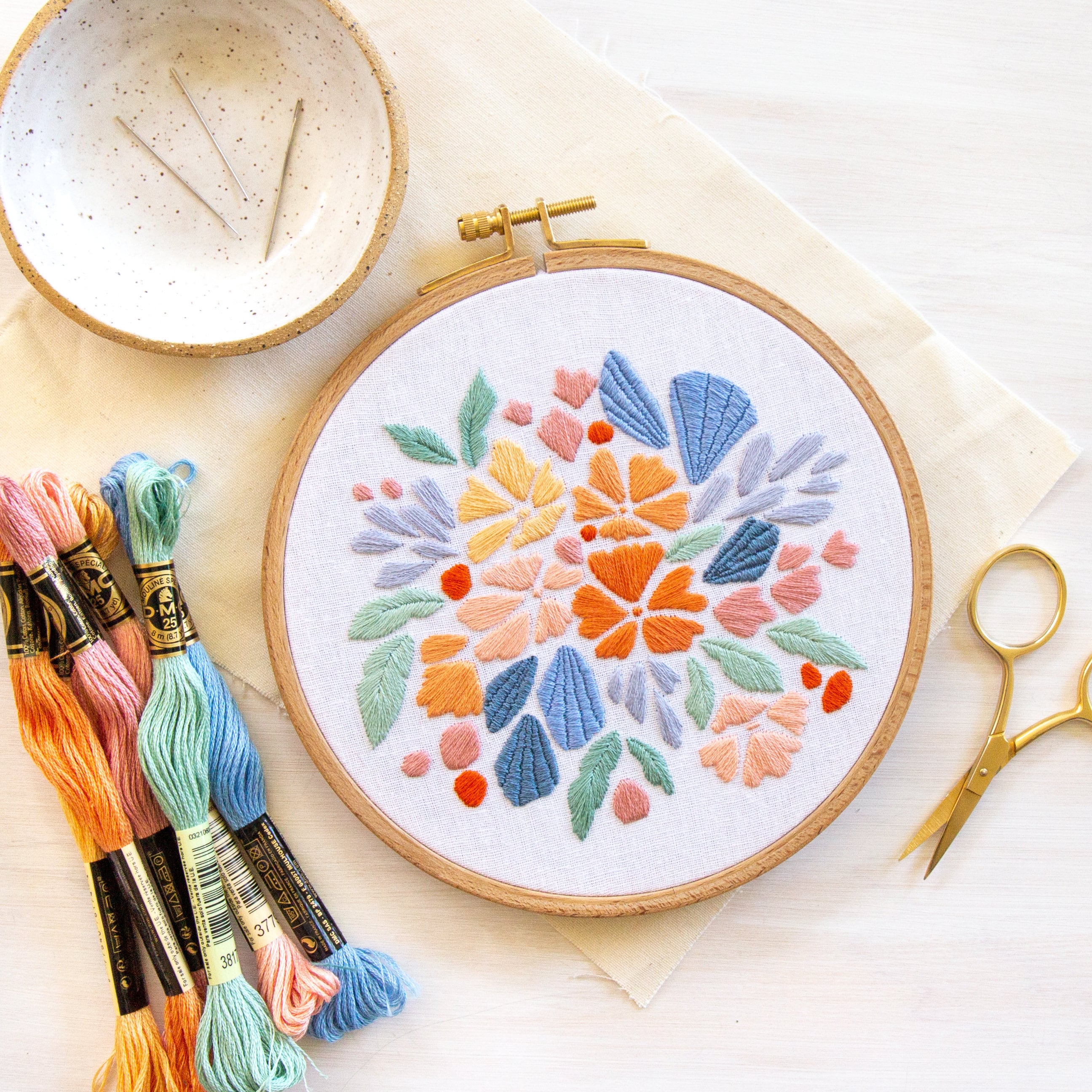 Floral Splash Embroidery Pattern. Beginner Embroidery Pattern DIY. Instant Download PDF.  Paradise Collection.