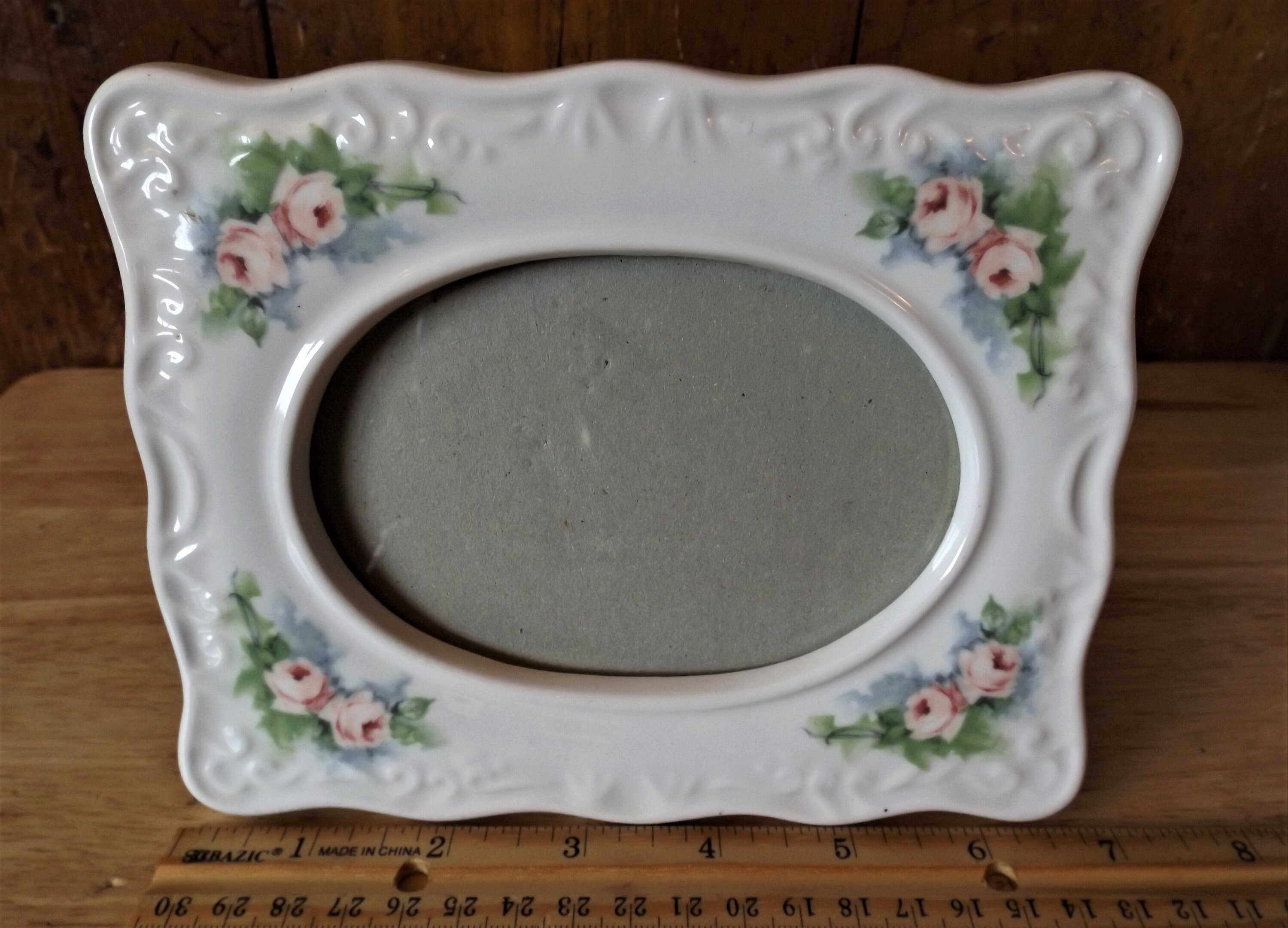 Photo Frame White Porcelain Picture Victorian Roses For 3x5in Photo Frame White Porcelain Picture Victorian Roses For 3x5in Free Standing Vertical And Horizontal Antique Ornate Pink