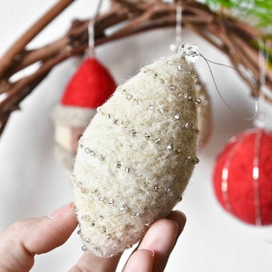 Set of 4_Handmade Felt Christmas Ornament_White & Silver/Gold image 3