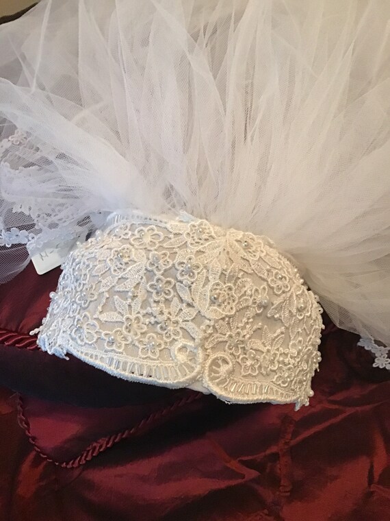 Vintage bridal headpiece and veil - image 2