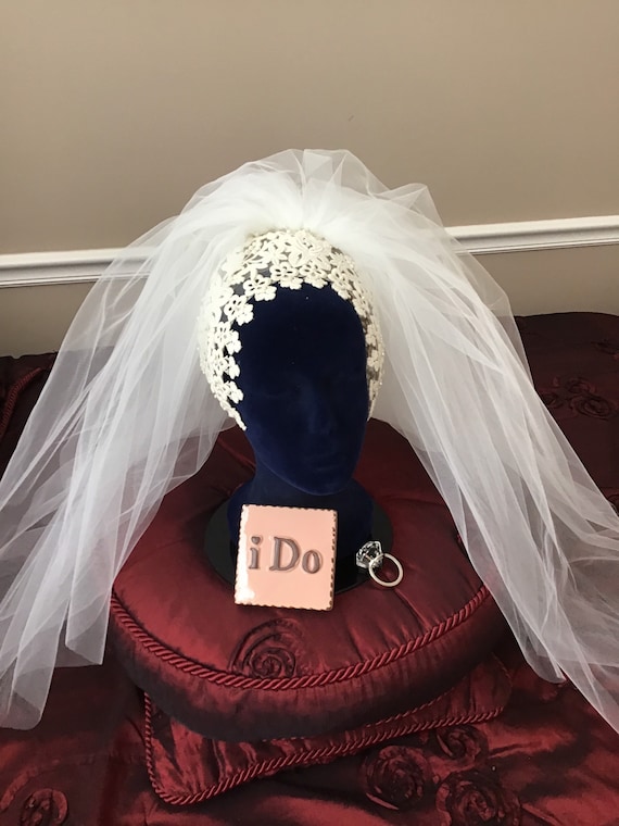 Vintage bridal headpiece Juliet cap and veil - image 3