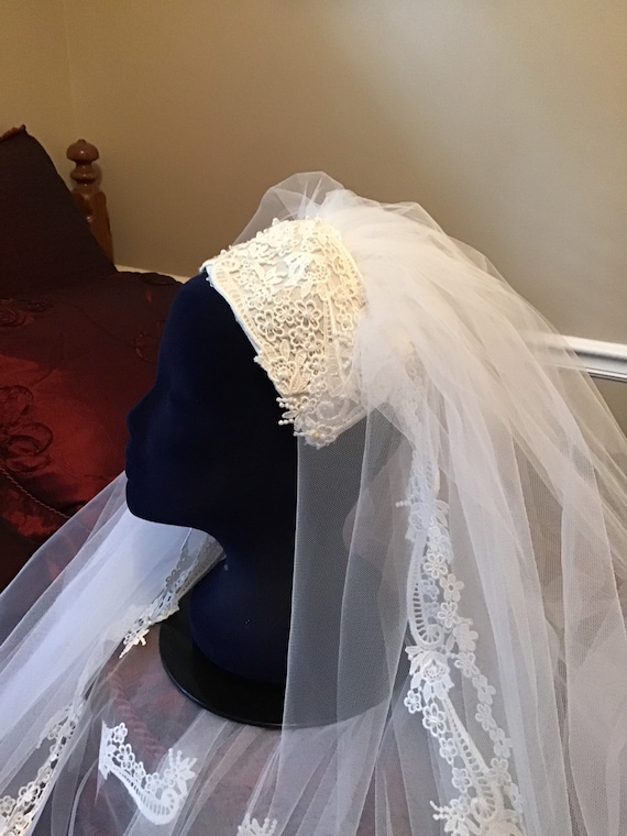 Vintage bridal headpiece and veil - image 8