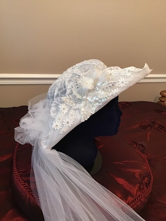 Vintage white bridal hat and veil - image 3