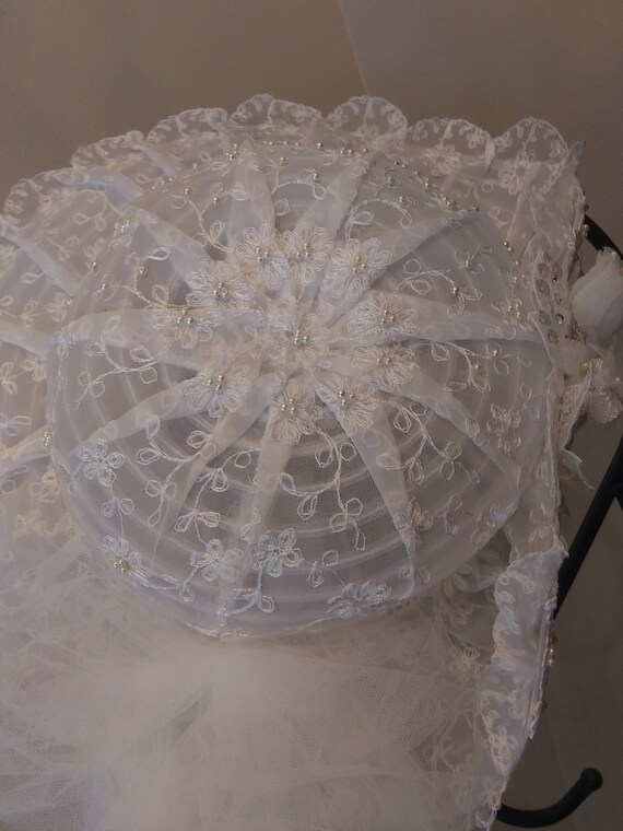 Vintage white bridal hat and veil - image 8