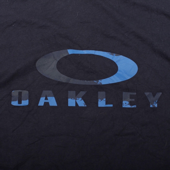 Vintage Y2K Oakley T-shirt - Etsy