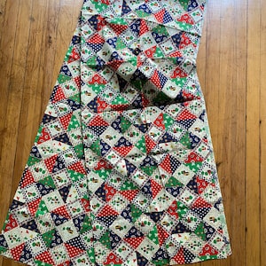 Red and Green Navy Blue Cotton Remnant 1980s Broadcloth Unwashed