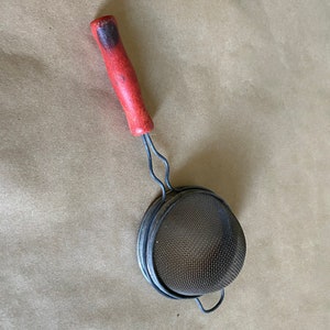 1940s Red Wooden Handle Sieve Kitchenalia