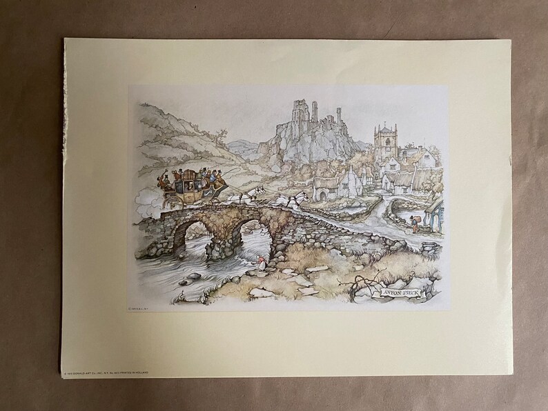 Puede incluir: Una ilustraci&oacute;n en blanco y negro de un pueblo medieval con un puente de piedra, un castillo y una iglesia. La ilustraci&oacute;n est&aacute; titulada "Anton Pieck".