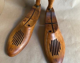 Vintage Miller Men's Maple Shoe Trees Pair Made in France