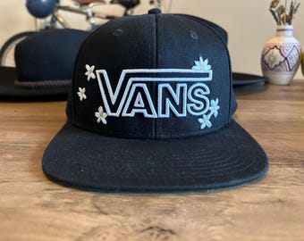 Daisy Embroidered Vans Hat