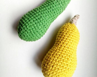 Zucchini toy, Marrow Crochet Squash Rattle, baby play Food, Vegetable toy, Natural teether, Organic cotton Waldorf toys, Vegan baby gift