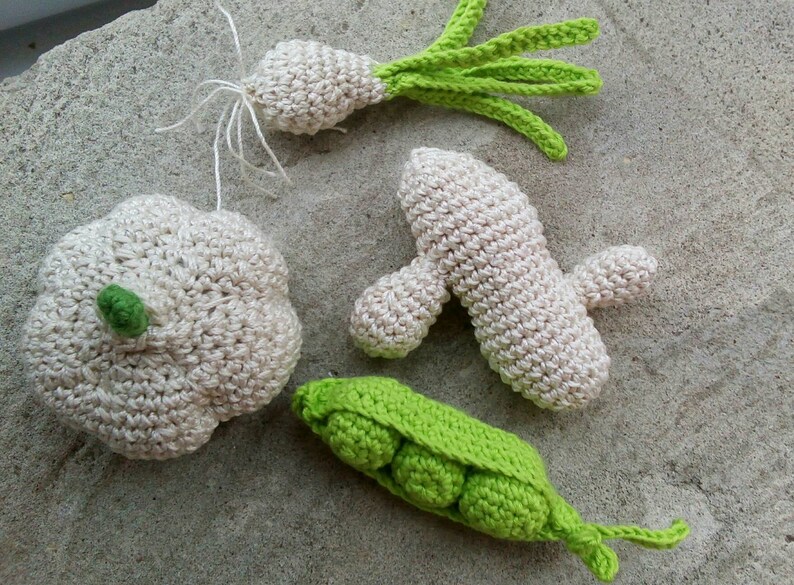 Crochet play food set 4 veggies, Natural teether toys, Waldorf baby green vegetables, baby Vegan gift, 1st birthday idea, Montessori toy image 2