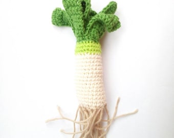 Crochet leek Toy, Waldorf kids educating, Organic cotton toddler toys, natural teether, stuffed onion teething  baby, vegan useful gift