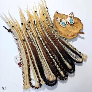 Rastas sintéticas de crochet: extensiones de rastas marrones, pelirrojas y rubias
