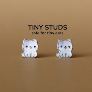 Titanium oorknopjes voor kinderen | Tiny Kitty-oorbellen | Hypoallergene oorbellen voor kinderen | Schattige kleine studs | Little Ears-collectie