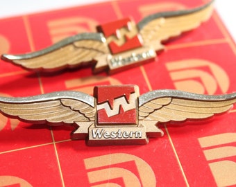 Vintage Western Airlines Junior Flyer Gold Wings Brooch Pin - Stewardess Flight attendant
