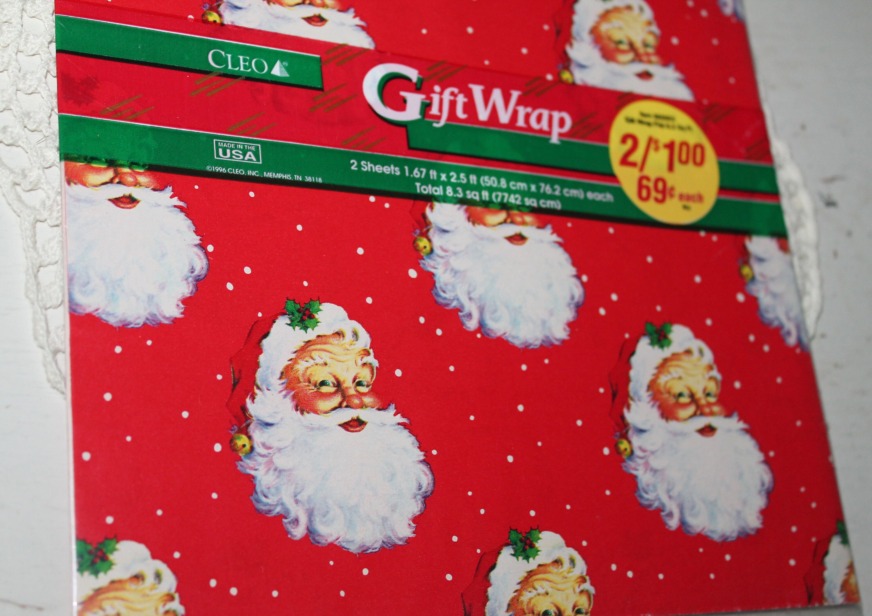 Vintage Christmas Wrapping Paper 4 Rolls Cleo Classic Retro