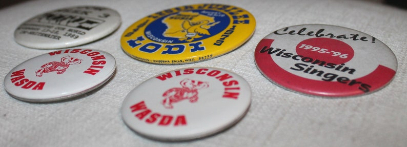 Cow week Whitewater WI LODI Wisconsin Jubilee Vintage State Wisconsin Souvenir Button Pins Wisconsin Wasda Wisconsin Singers Pin