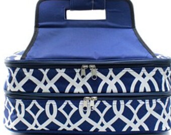Embroidered Monogram Navy Vine Casserole Carrier-Personalized Casserole Carrier-Monogram Wedding Gift-Embroidered Casserole Carrier