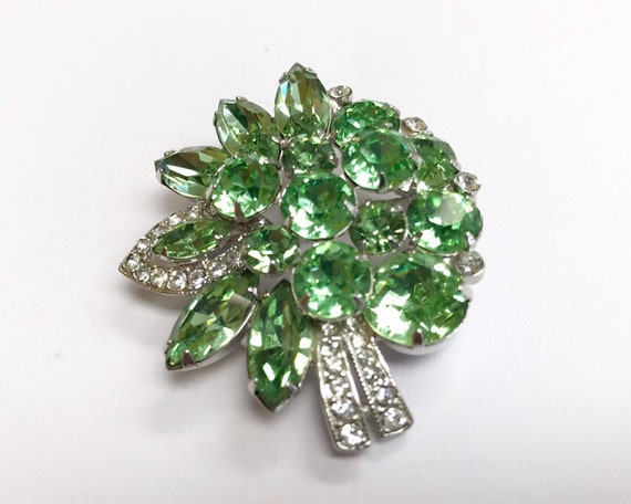 eisenberg brooch