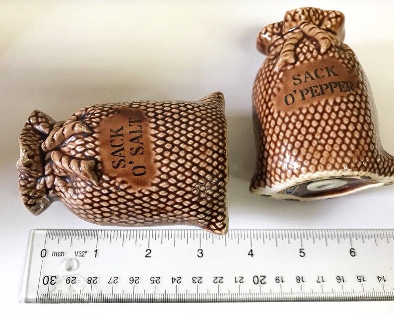 Vintage Made in Japan Sack o/' Salt /& Sack o/' Pepper Shakers Novelty Shakers