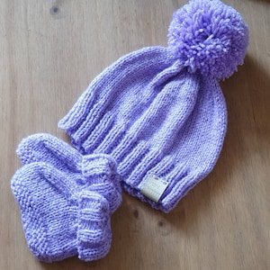 Hand Knit Hat and Booties 0-3 Months