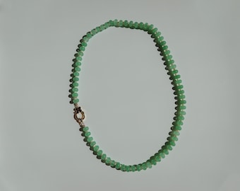 Green Jade Clover Clasp Necklace