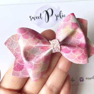 Pink Mermaid Scales Fine Glitter Hair Bow // Summer Mermaid Glitter Headband Hair Clip // Girls Toddler Baby Hair Bow
