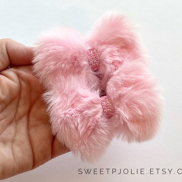 Strawberry Pink Summer Faux Fur + Glitter Pigtail Hair Bow Set // Summer Neon Fur Piggie Bows Hair Clips // Pigtail Bows Mini Bows