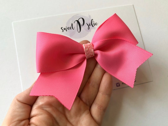 HAIR CLAW LARGE BUBBLEGUM PINK HAIR CLAW LARGE BUBBLEGUM PINK