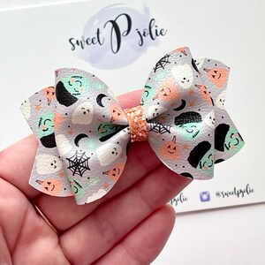 Pastel Halloween Cuties Print Faux Leather + Glitter Hair Bow // Halloween Inspired Hair Bow // Hair Bow Headband Hair Clips Girls