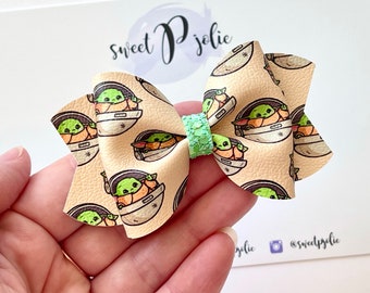 Cute Baby Yoda Space Pod Print Faux Leather + Glitter Hair Bow // Star Wars Character Disney Glitter Hair Clip Headband // Girls Newborn