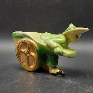 Shawnee Rickshaw Planter USA 539 Mid Century Planter