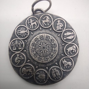 Vintage Astrological Wheel Circle Pendant Charm Horoscope Astrology Signs