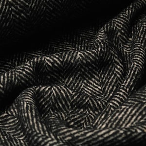 Tessuto per cappotto tweed spina di pesce nero
